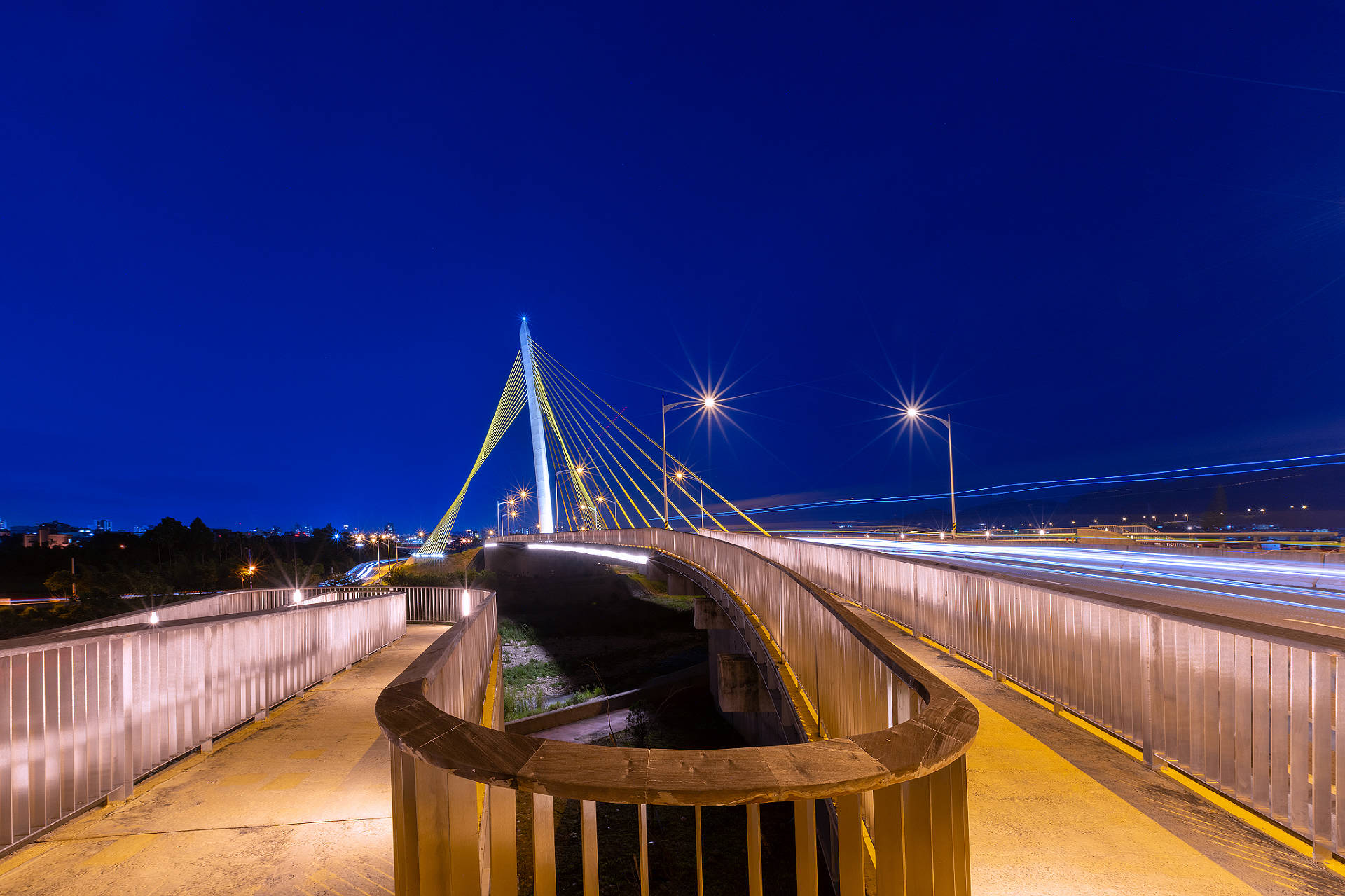 豐原弦月型斜張橋