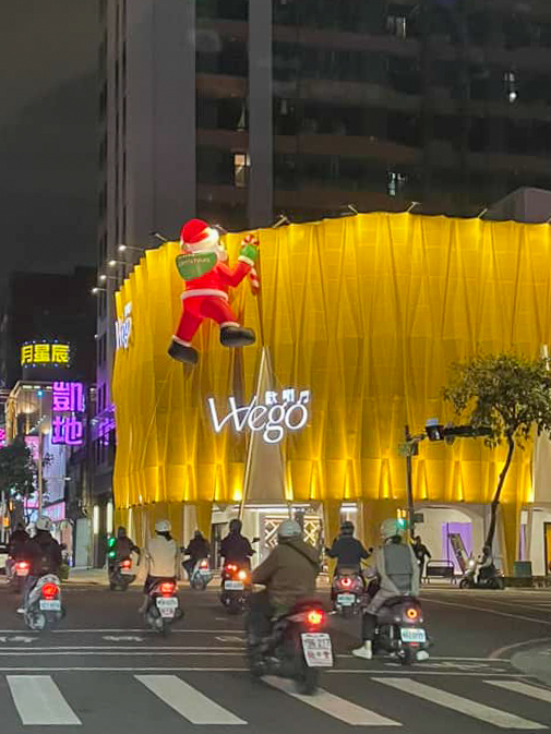 411916937 10224101921324491 2301535589793469181 n